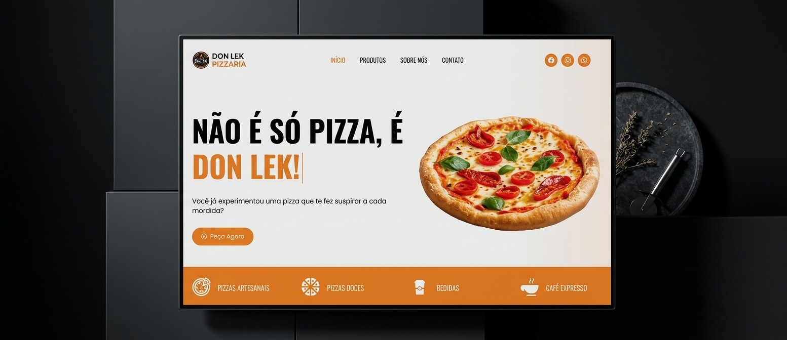 Site da Don Lek Pizzaria exibido em um monitor